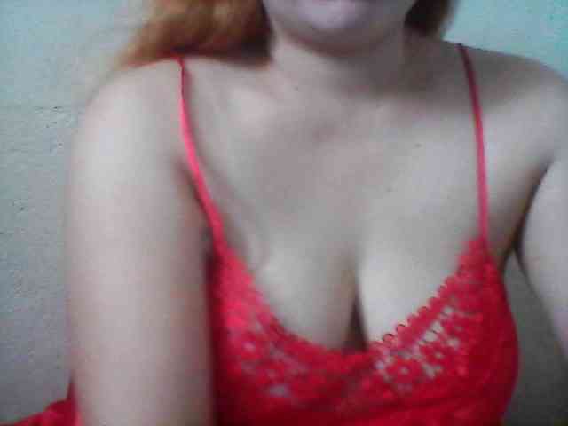 Hotboobies19 webcam