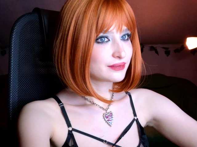 lunelucy's BongaCams show and profile