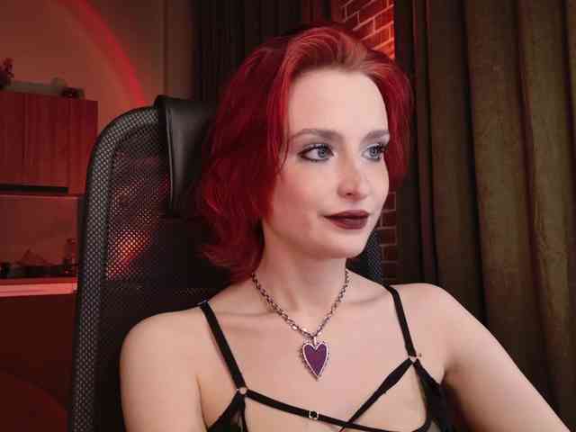 lunelucy Live Webcam on BongaCams