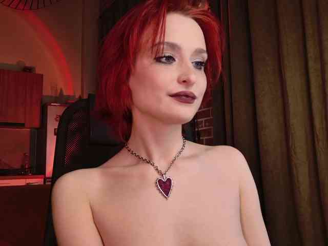 lunelucy Live Webcam on BongaCams