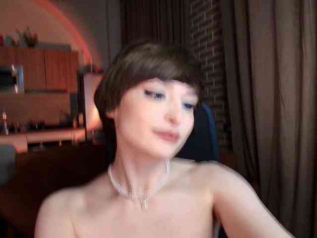 lunelucy Live Webcam on BongaCams