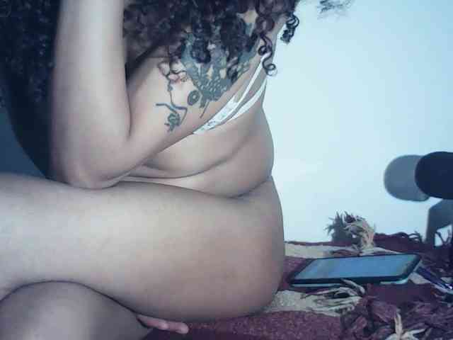 KatyDoll23 webcam