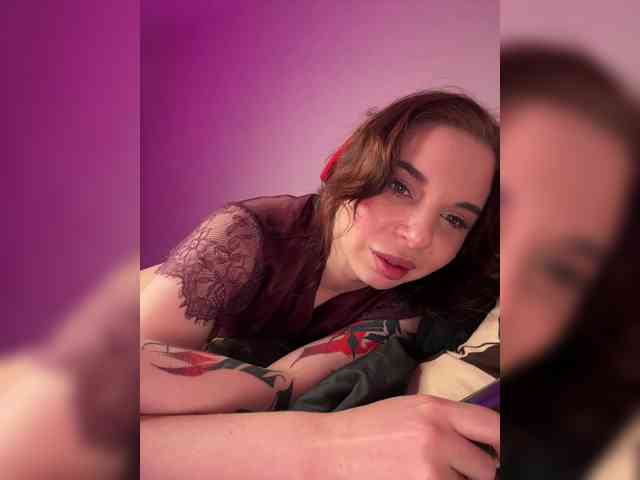 Lady-shy webcam