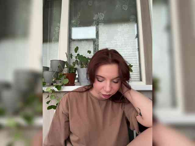 Lady-shy webcam