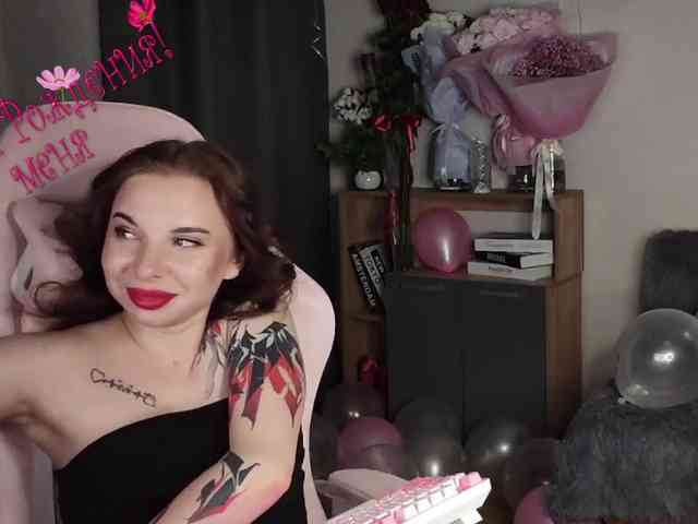 Lady-shy webcam