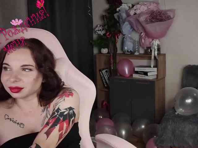 Lady-shy webcam