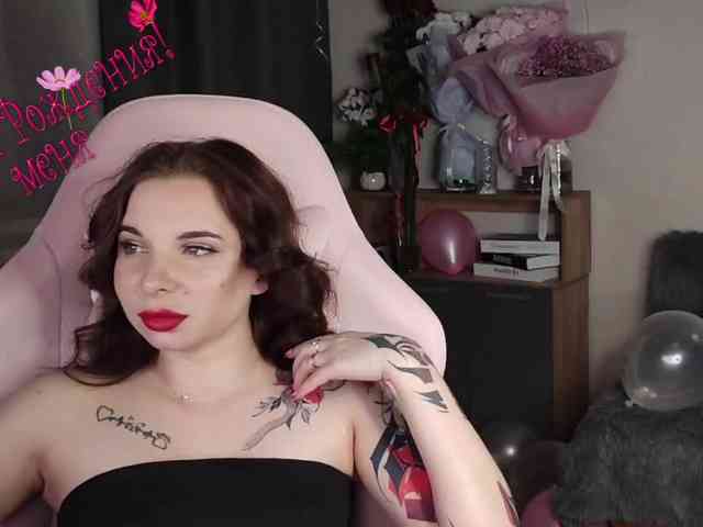 Lady-shy webcam