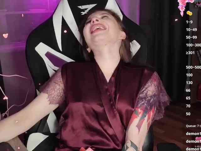 Lady-shy webcam