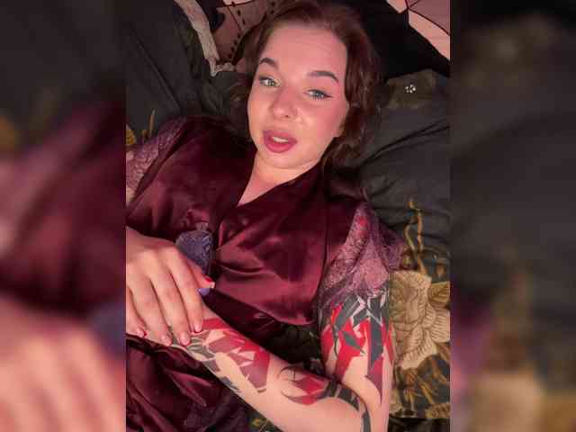 Lady-shy webcam