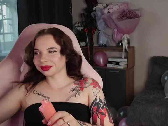 Lady-shy webcam
