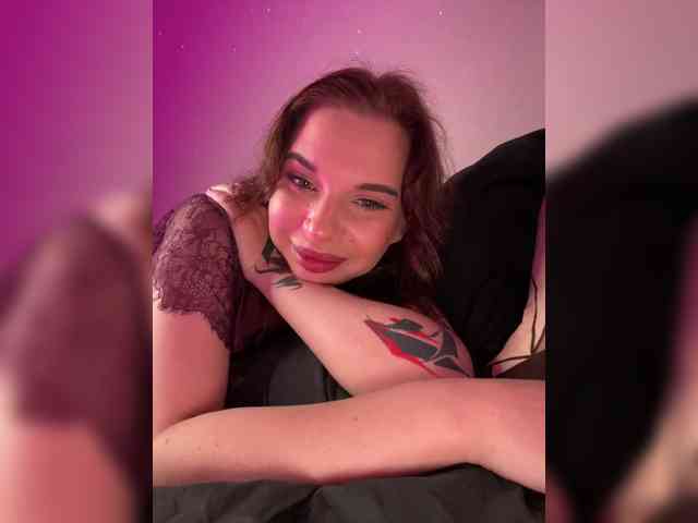 Lady-shy webcam