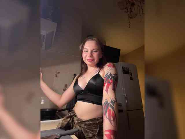 Lady-shy webcam