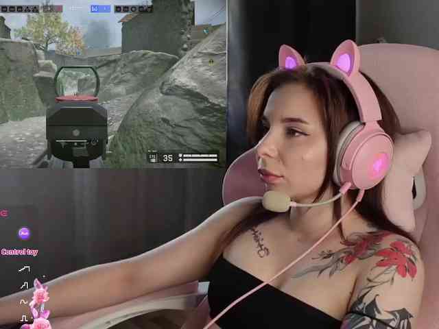 hidden webcam Lady-shy