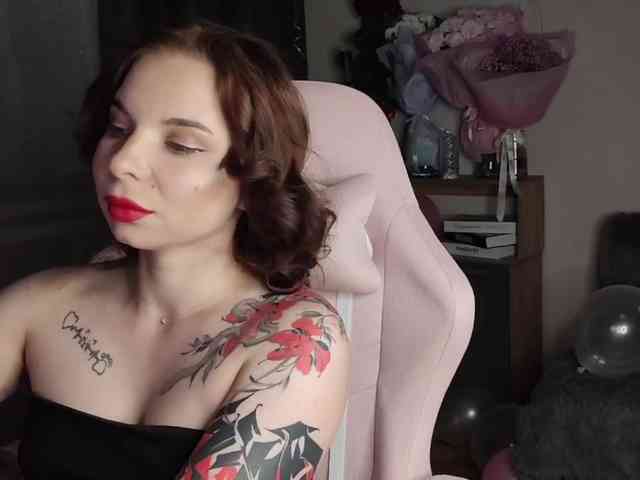 Lady-shy webcam