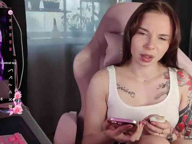 Lady-shy webcam