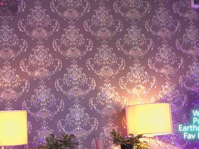 BabyUnholly webcam