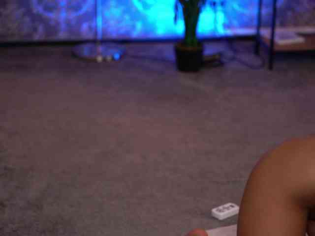 BabyUnholly's webcam live show