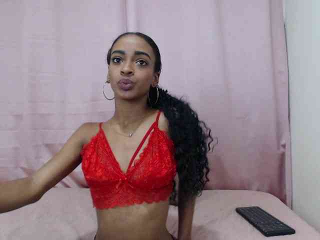 Catalina-Rose webcam