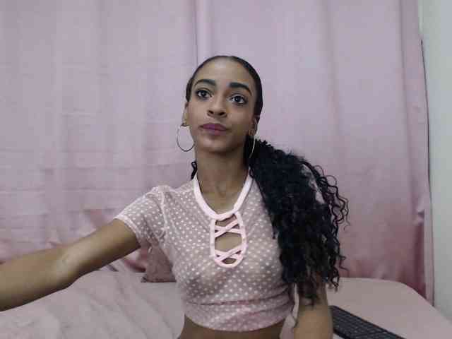 Catalina-Rose webcam
