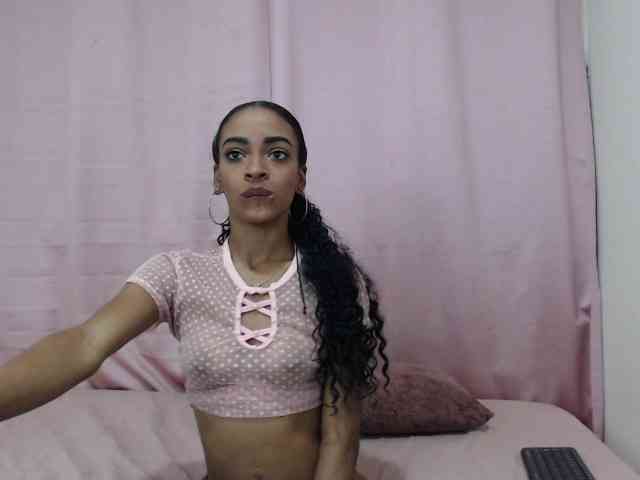 Catalina-Rose webcam