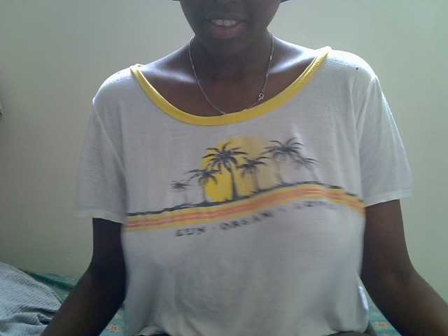 Sweetpie51's BongaCams show and profile