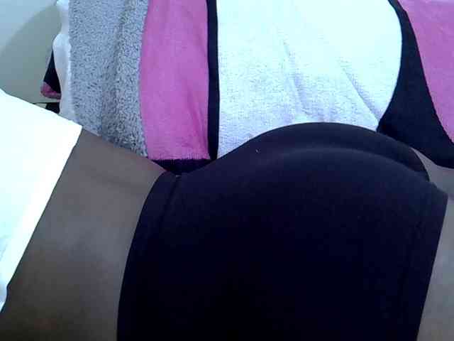 Sweetpie51 webcam