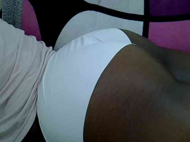 Sweetpie51 webcam
