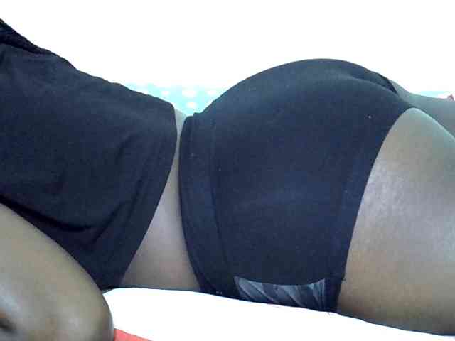 Sweetpie51 Live Webcam on BongaCams