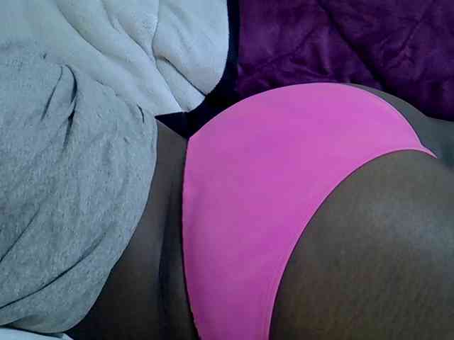 Sweetpie51 webcam