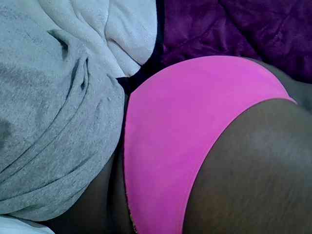 Sweetpie51 webcam