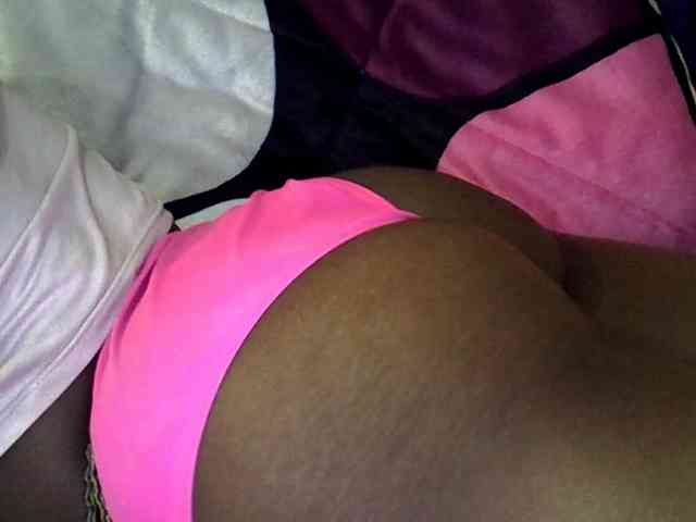 Sweetpie51 webcam