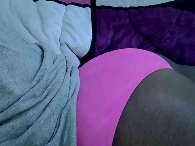 Sweetpie51 webcam