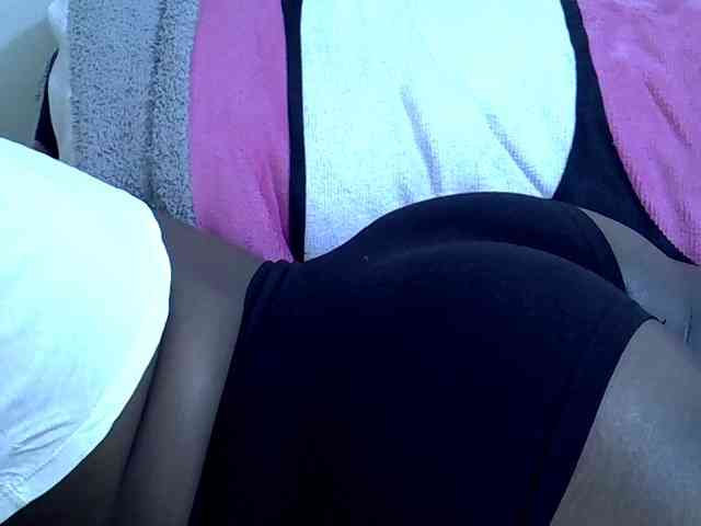 Sweetpie51 webcam