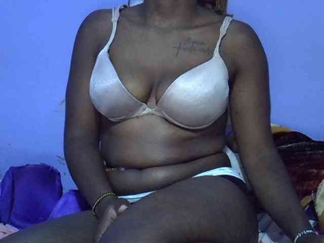 Ebonysexy99 webcam
