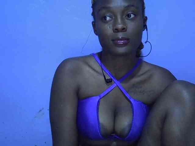 Ebonysexy99 Live Webcam on BongaCams