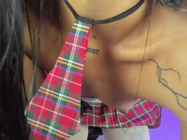 SamantaKane webcam