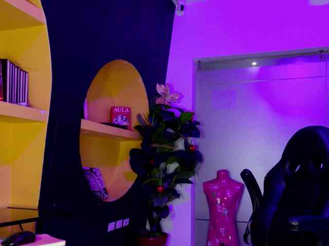 SamantaKane Live Webcam on BongaCams