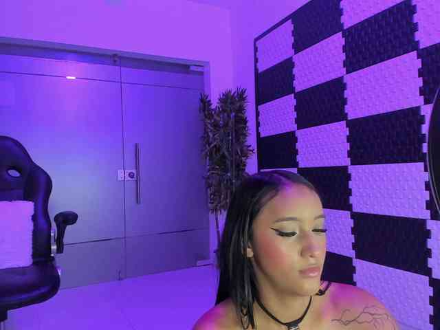 SamantaKane webcam