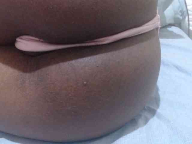 Mona_Keyis webcam