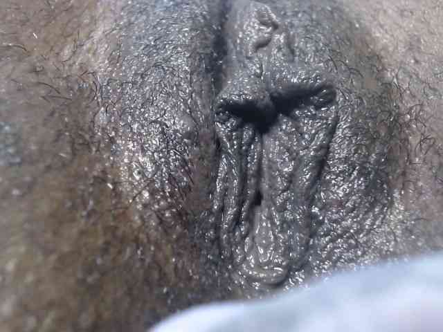 Mona_Keyis webcam
