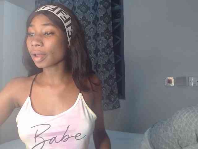 adult random cam MonaKeys