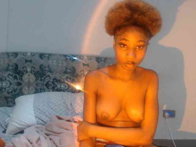live web cam online MonaKeys