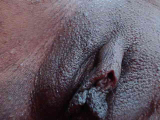 amateur nude webcam MonaKeys