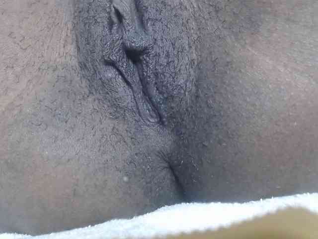 Mona_Keyis webcam