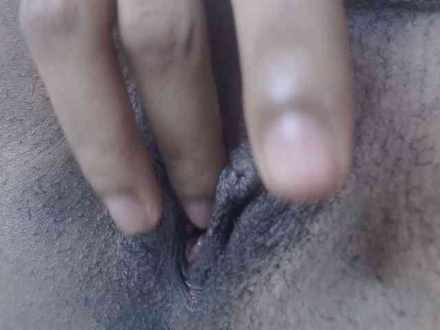 Mona_Keyis webcam