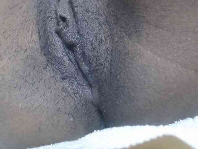Mona_Keyis webcam