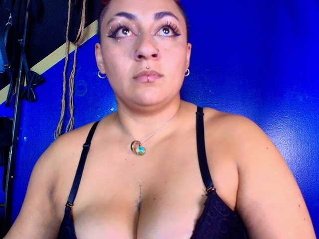 YiingandYang's BongaCams show and profile