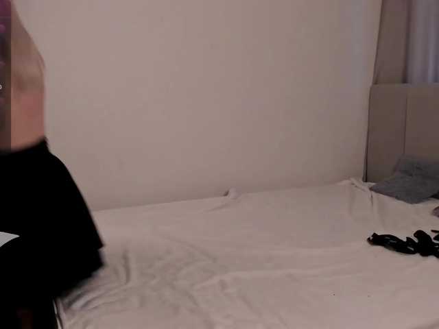  Blond-Whine chat room