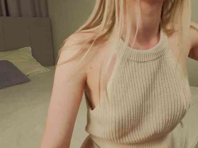 Blond-Whine webcam