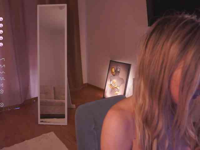 Blond-Whine webcam
